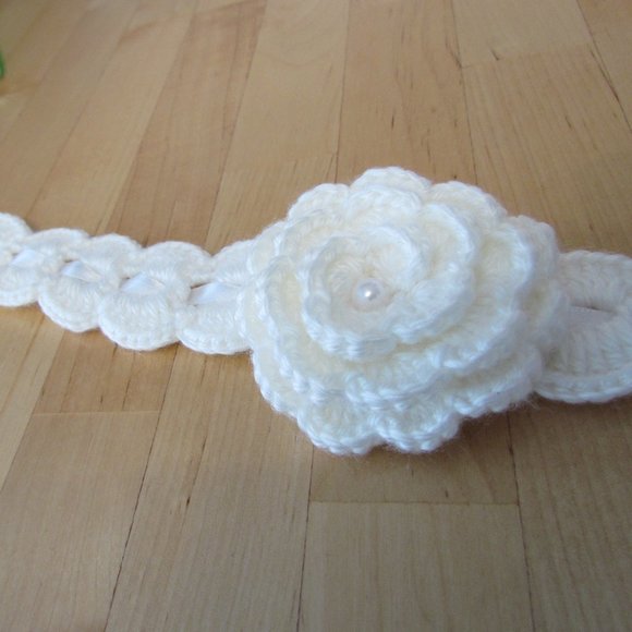 Taller de ABU White Handmade headband (crochet) - Picture 3 of 16